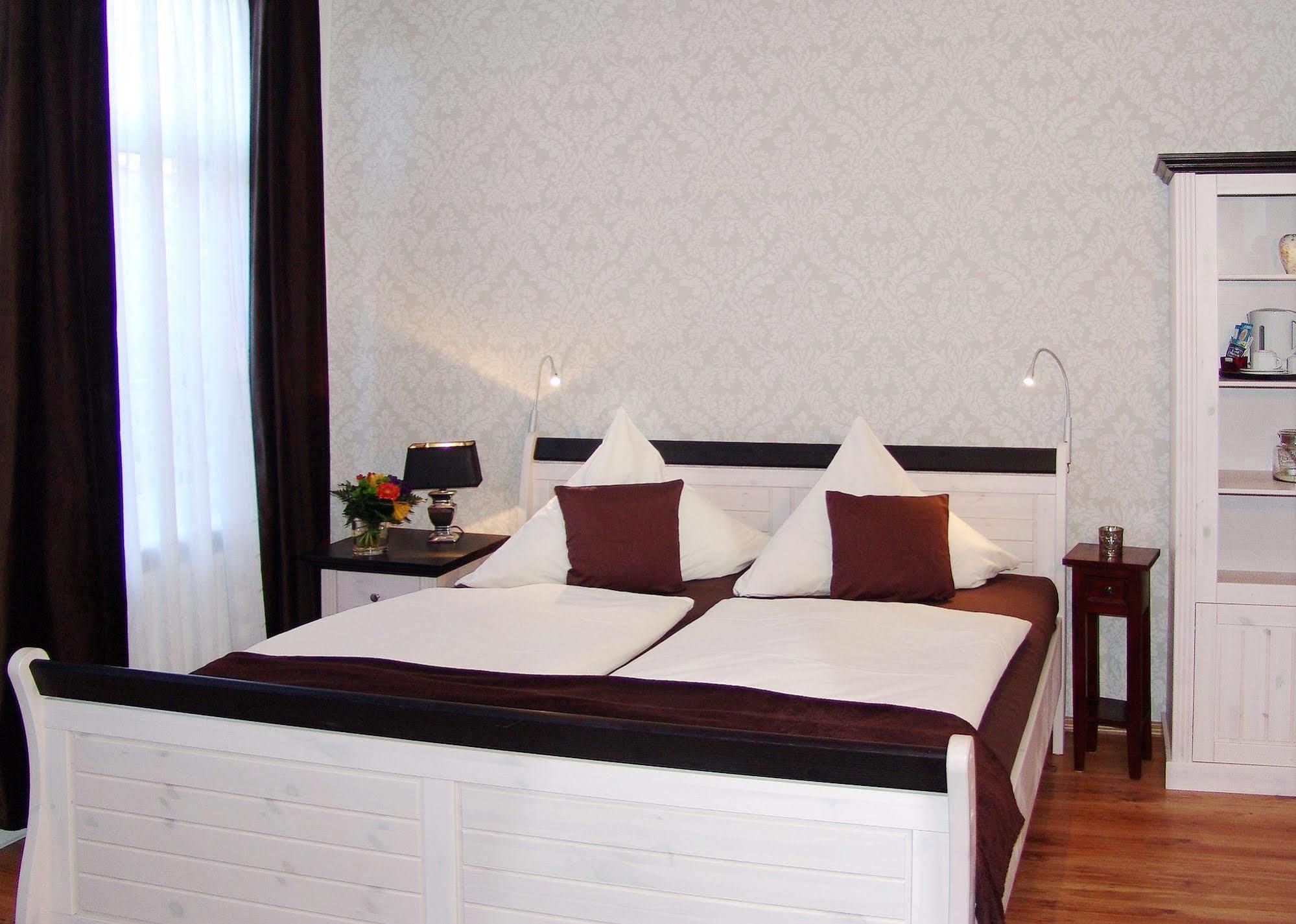 Hotel Garni Landhaus Uttum Krummhörn Zewnętrze zdjęcie
